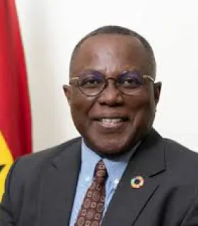 Dr Nii Moi Thompson
